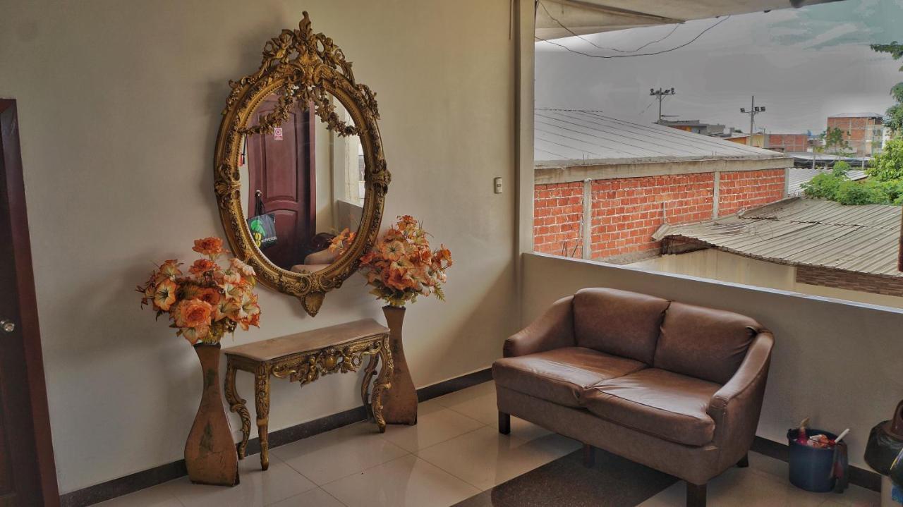 Vallejo Hotel Huaquillas Екстер'єр фото