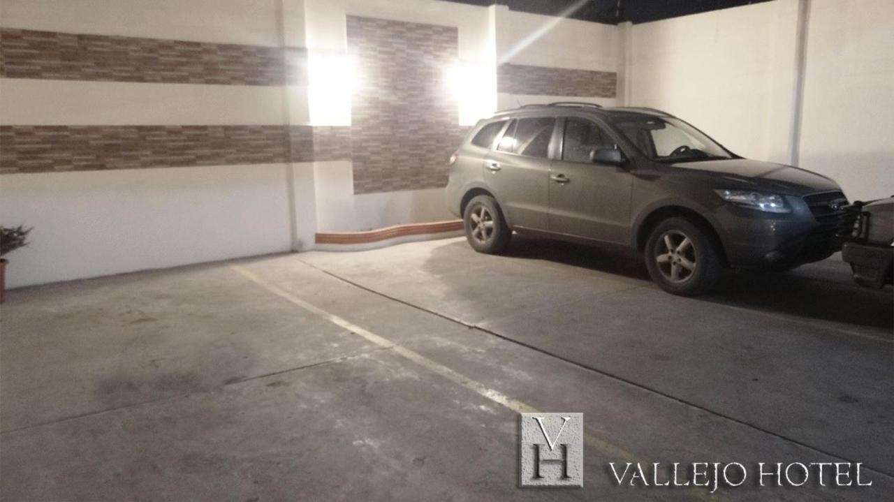 Vallejo Hotel Huaquillas Екстер'єр фото