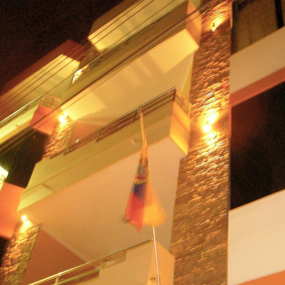 Vallejo Hotel Huaquillas Екстер'єр фото