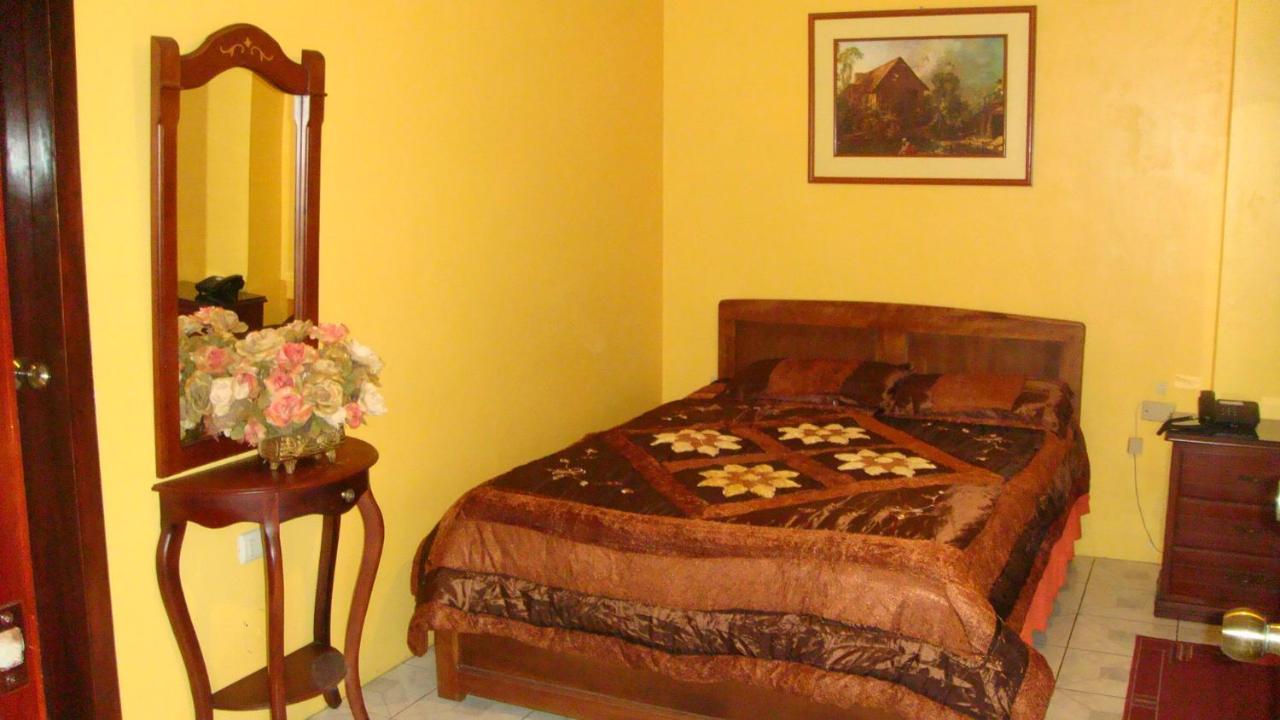 Vallejo Hotel Huaquillas Екстер'єр фото